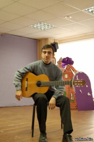 Давид репетитор музыки (гитара) Москва